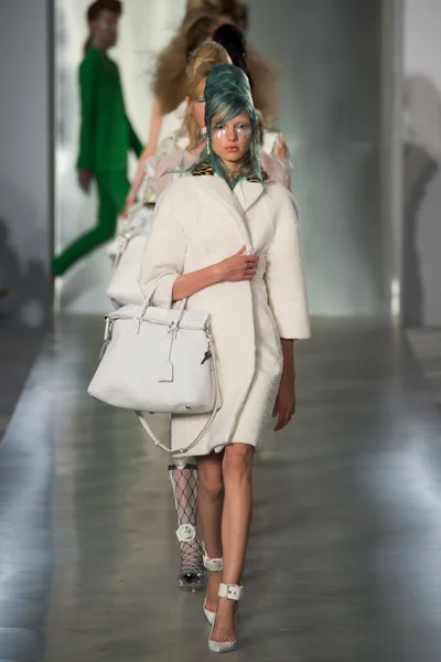 Look 33